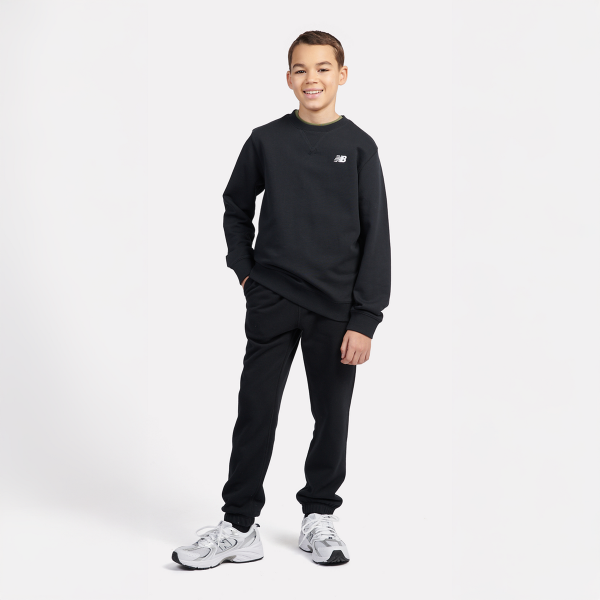 New Balance B New Balance French Terry Small Logo Crew in