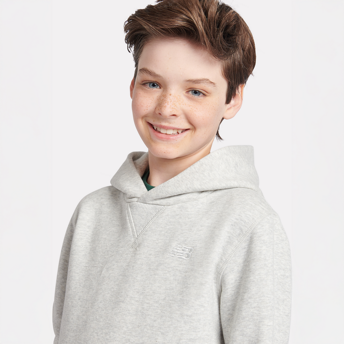New Balance B New Balance French Terry Small Logo Hoodie in GRAU
