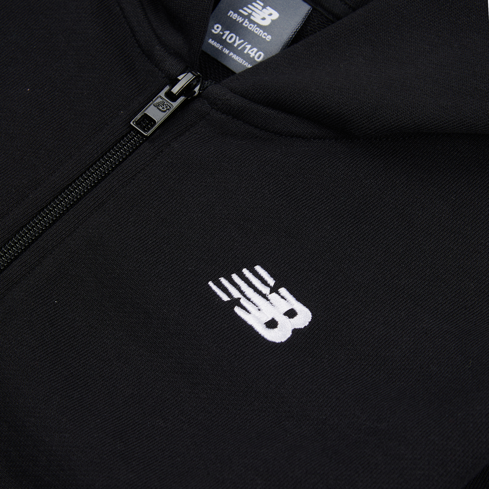 New Balance B New Balance French Terry Small Logo FZ Hoodie in SCHWARZ
