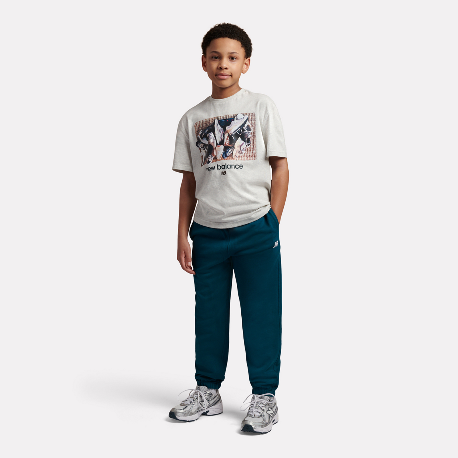 New Balance B New Balance French Terry Small Logo Jogger in BLAU