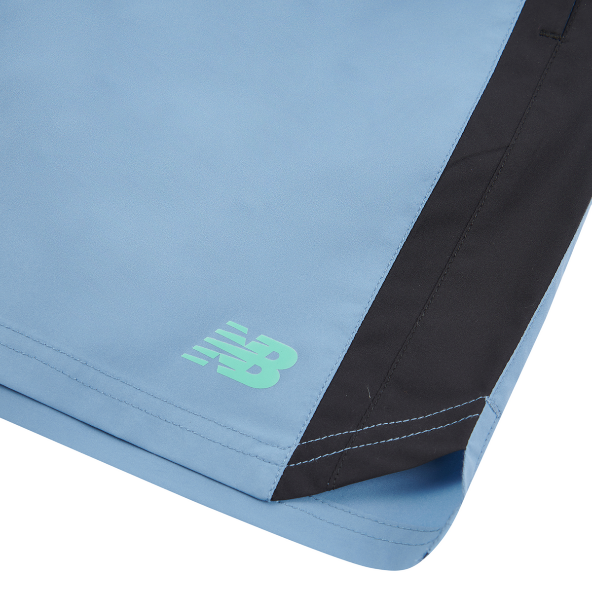 New Balance B NB Athletics Short in BLAU