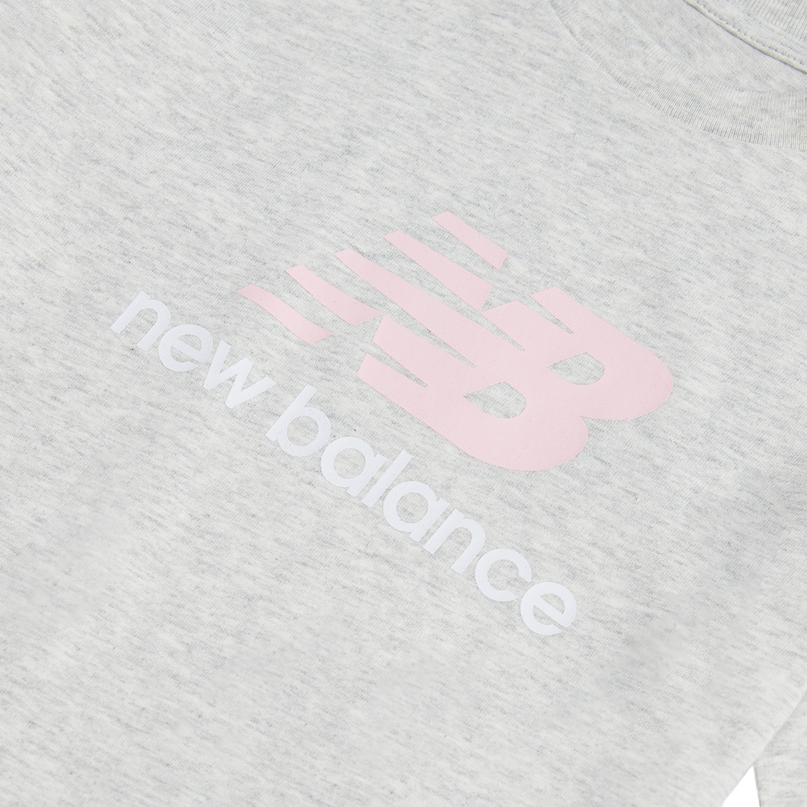 New Balance G NEW BALANCE JERSEY STACKED LOGO TEE in