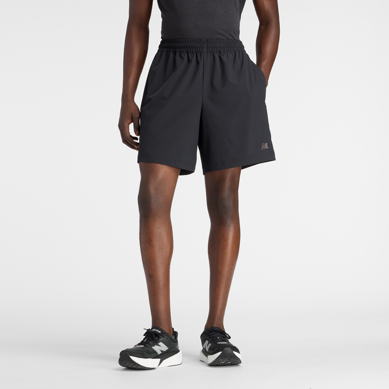New Balance Athletics Stretch Woven Short 7" in