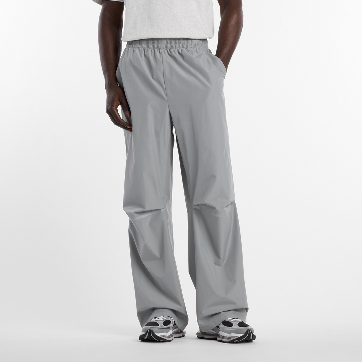 New Balance Elusive Shell Pant in