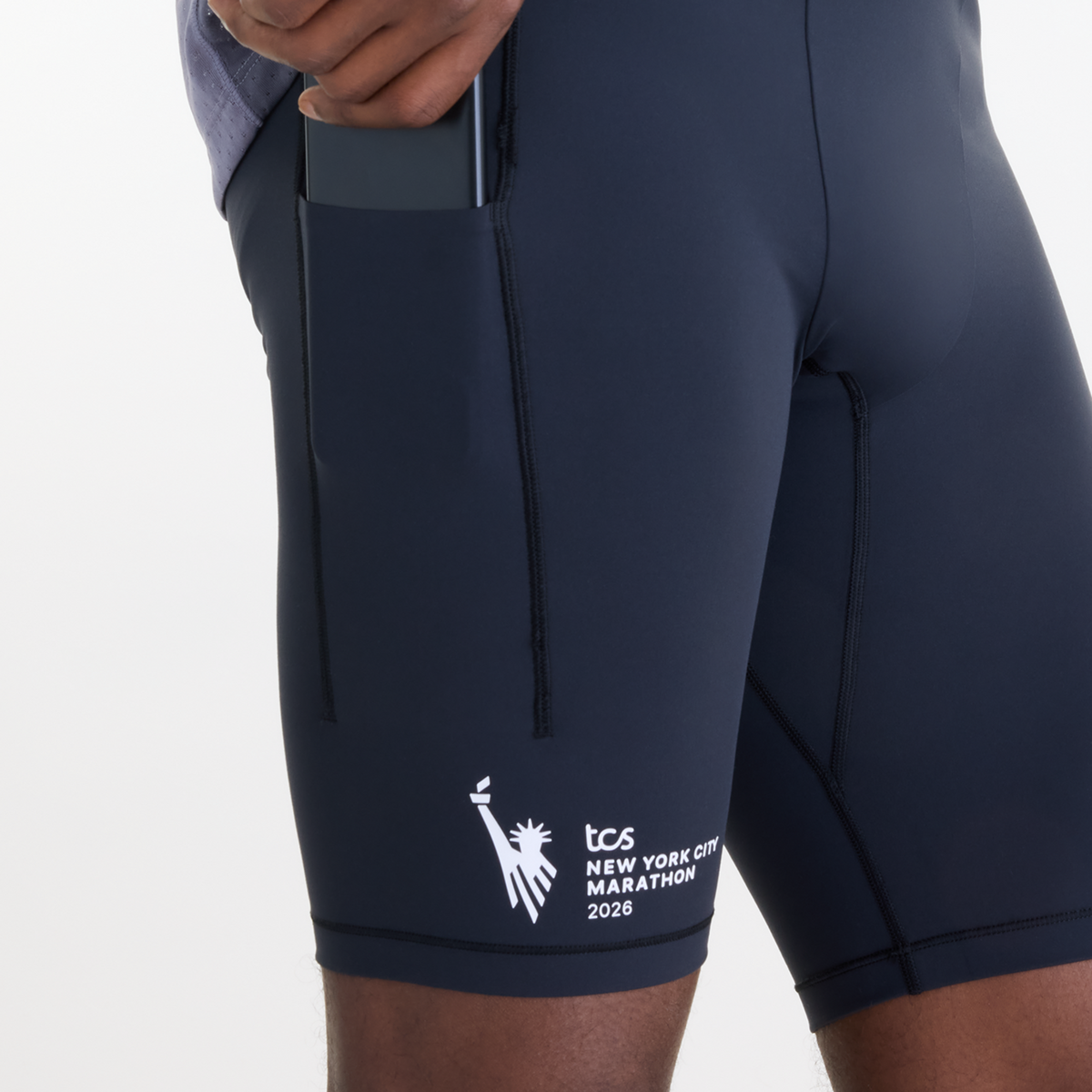 New Balance NYC Marathon RC Pocket Half Tight 9" in SCHWARZ