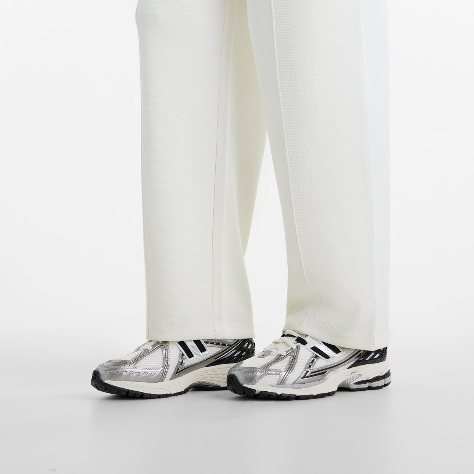 New Balance Sport Legacy Pique Pant in BEIGE