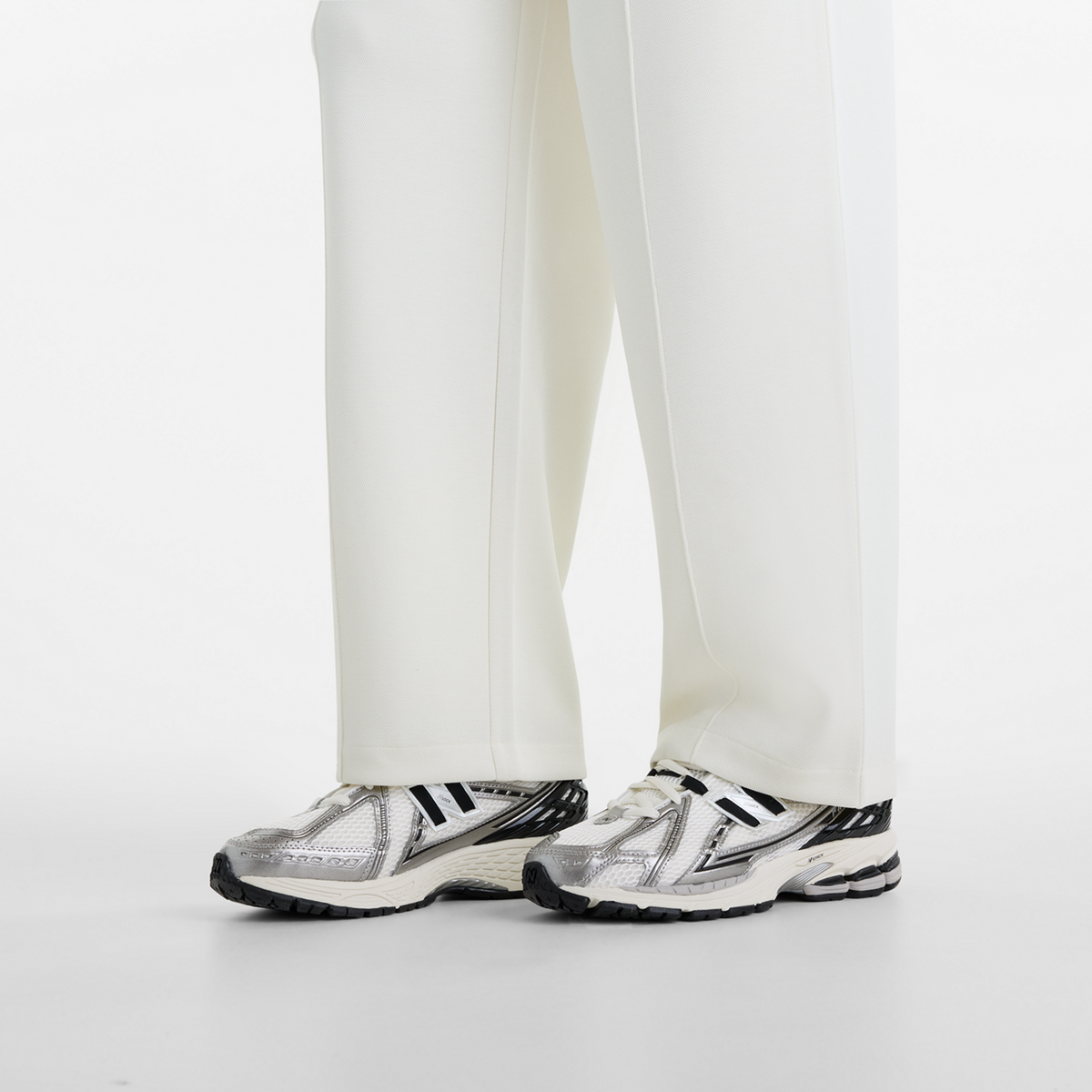 New Balance Sport Legacy Pique Pant in BEIGE