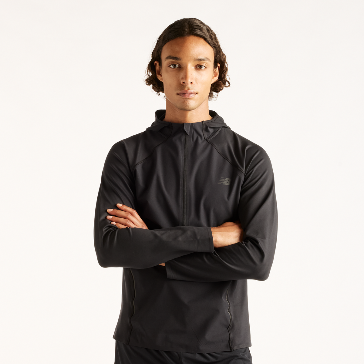 New Balance Reflective Run Hoodie in SCHWARZ