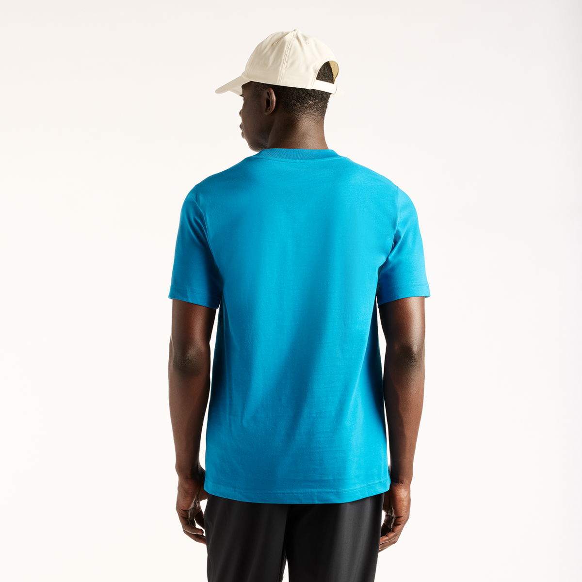 New Balance Oval Badge Relaxed T-Shirt in
