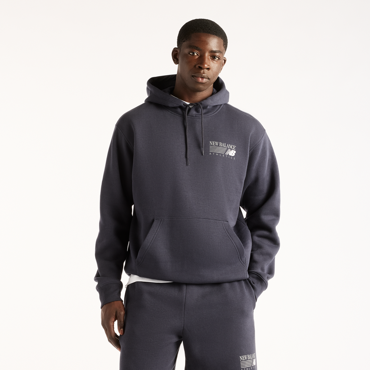 New Balance Reimagined Fleece Hoodie in SCHWARZ