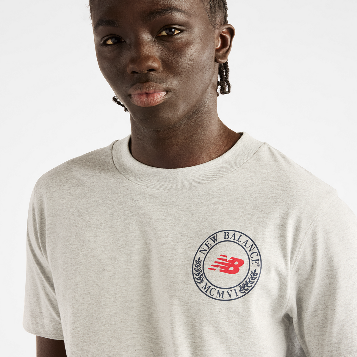 New Balance Academic Circle Relaxed T-Shirt in GRAU