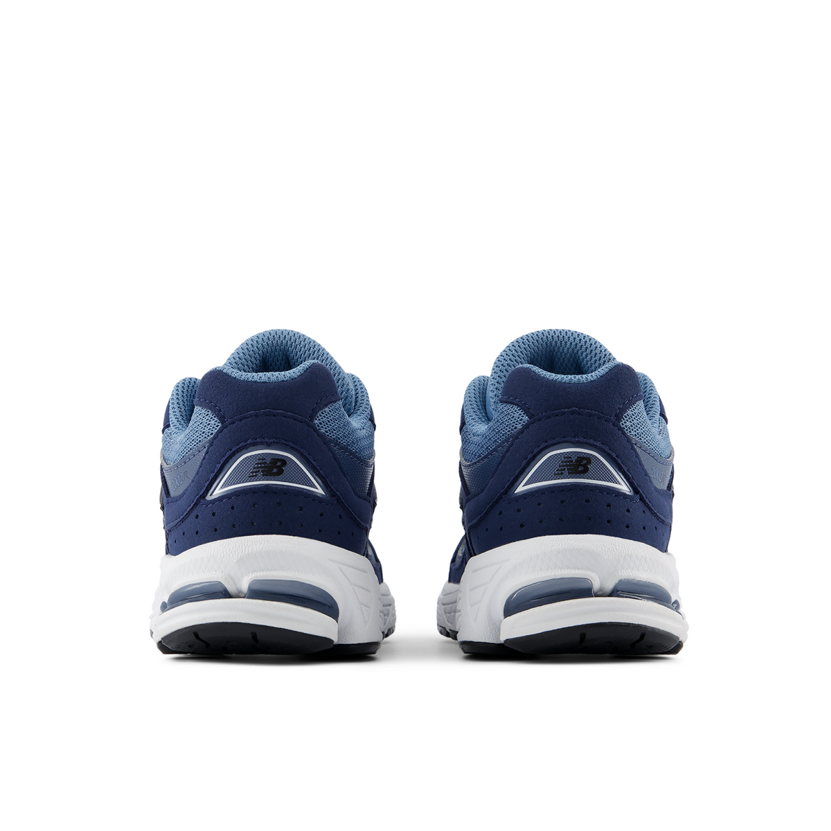 New Balance 2002 Bungee Lace in BLAU
