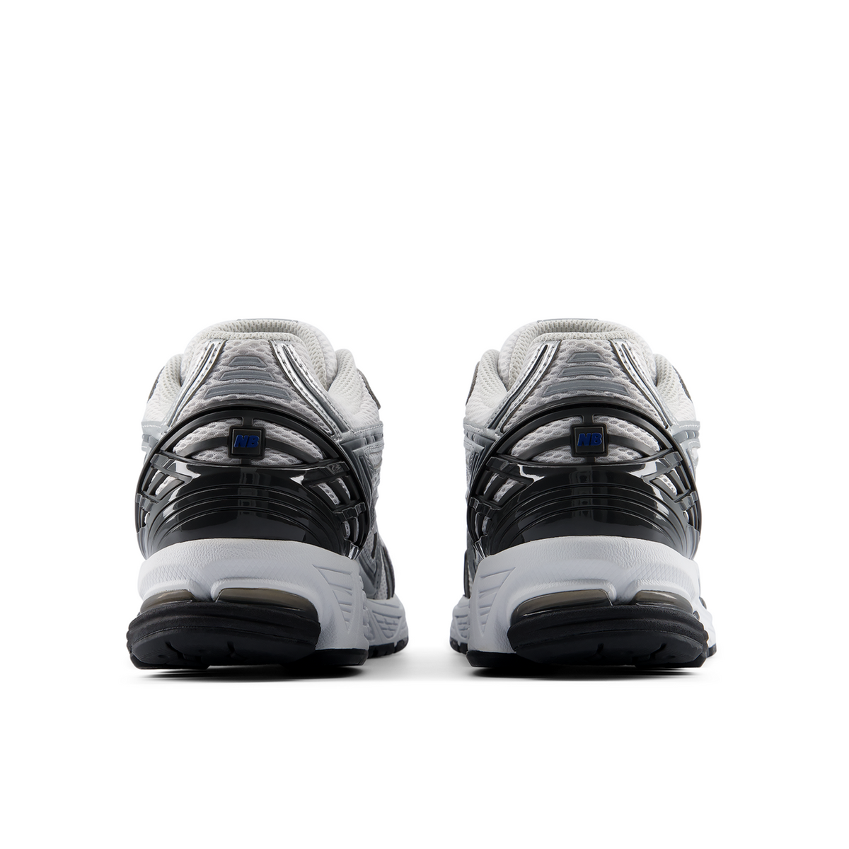 New Balance 1906R Staple in GRAU