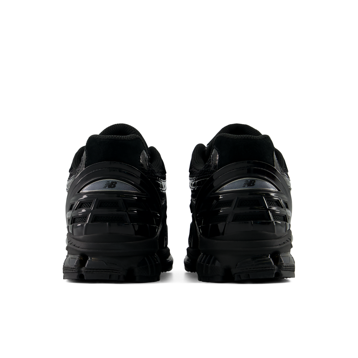New Balance 1945R Modern Heritage in SCHWARZ