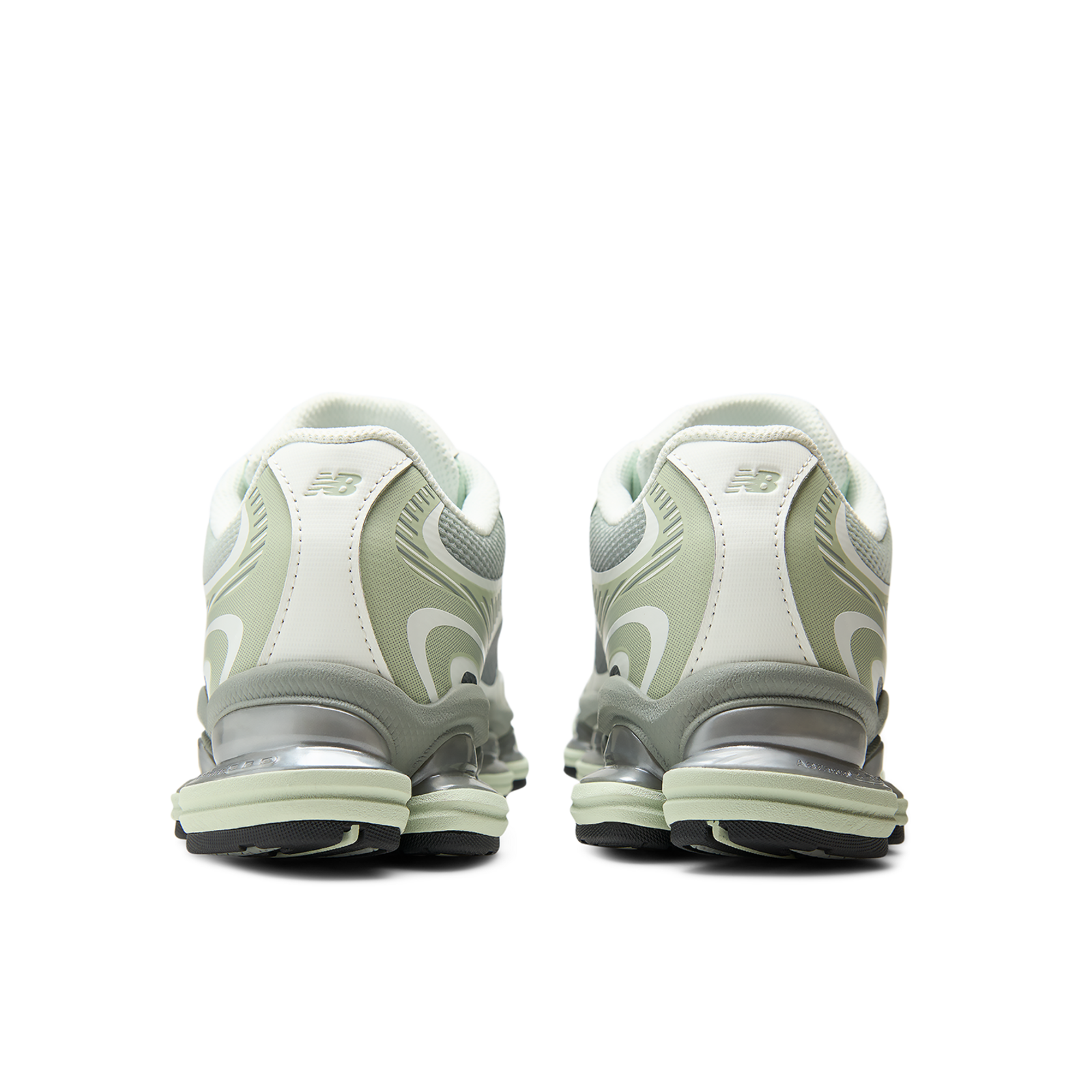 New Balance U20002UU - 2000 in BEIGE