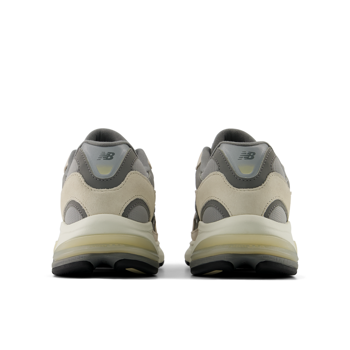 New Balance 2010 Staple in GRAU