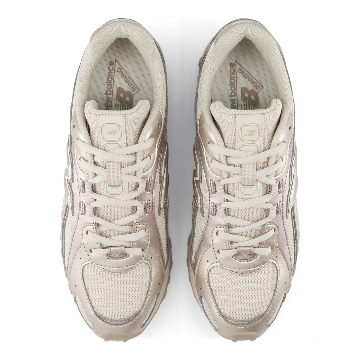 New Balance 204L Colour Metallics in GRAU