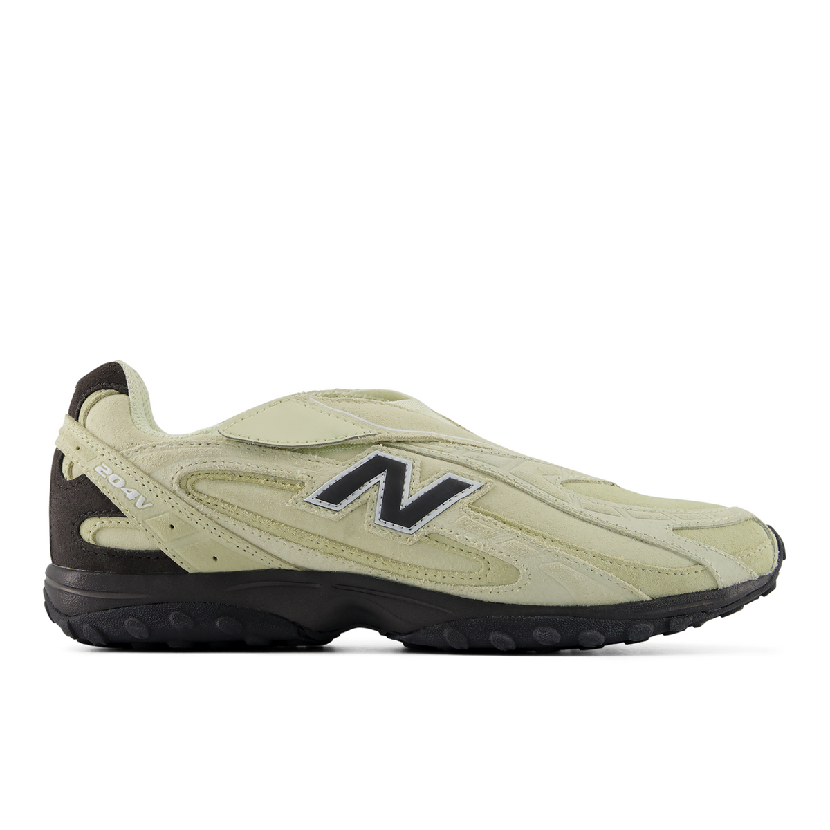 New Balance 204V Catwalk in BRAUN