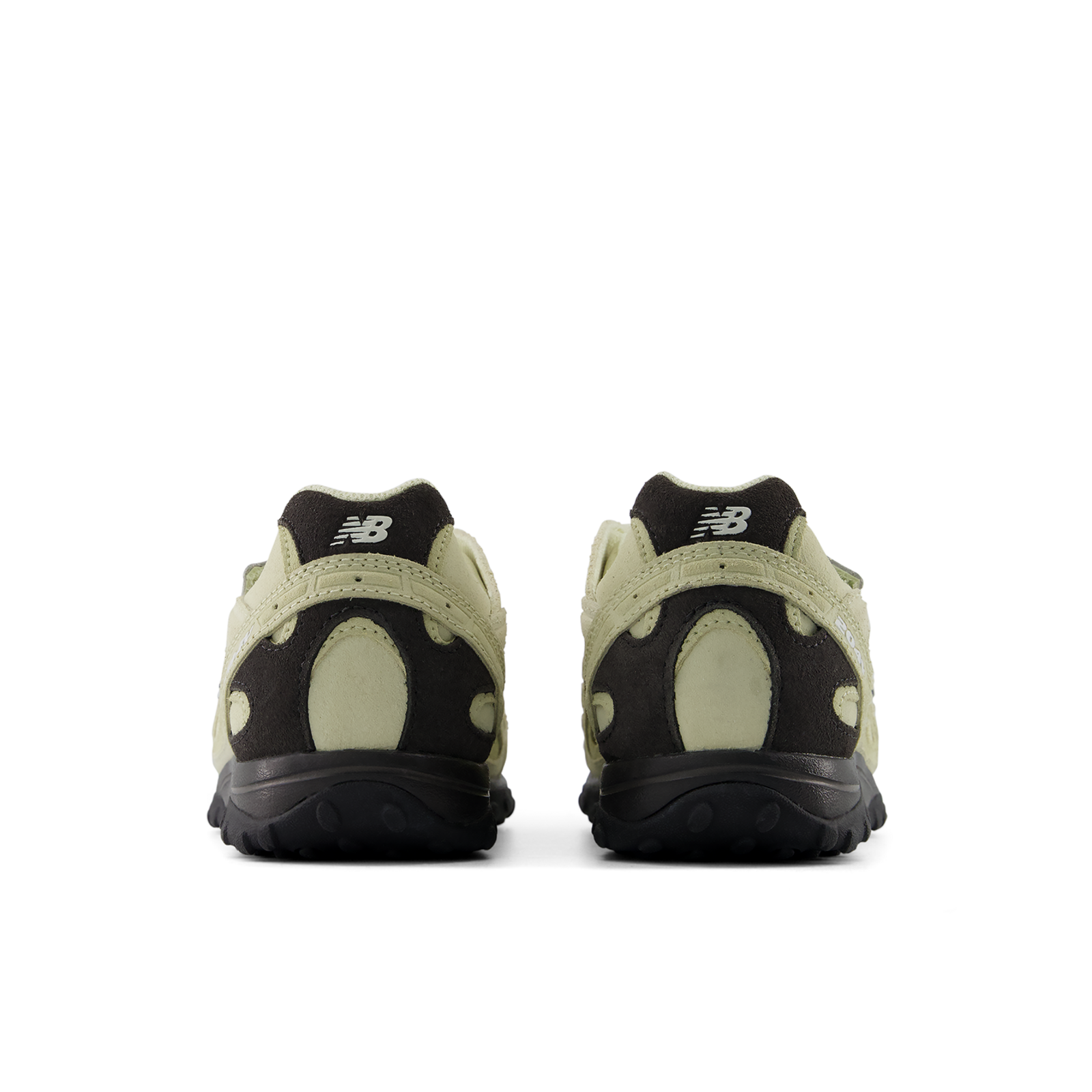 New Balance 204V Catwalk in BRAUN