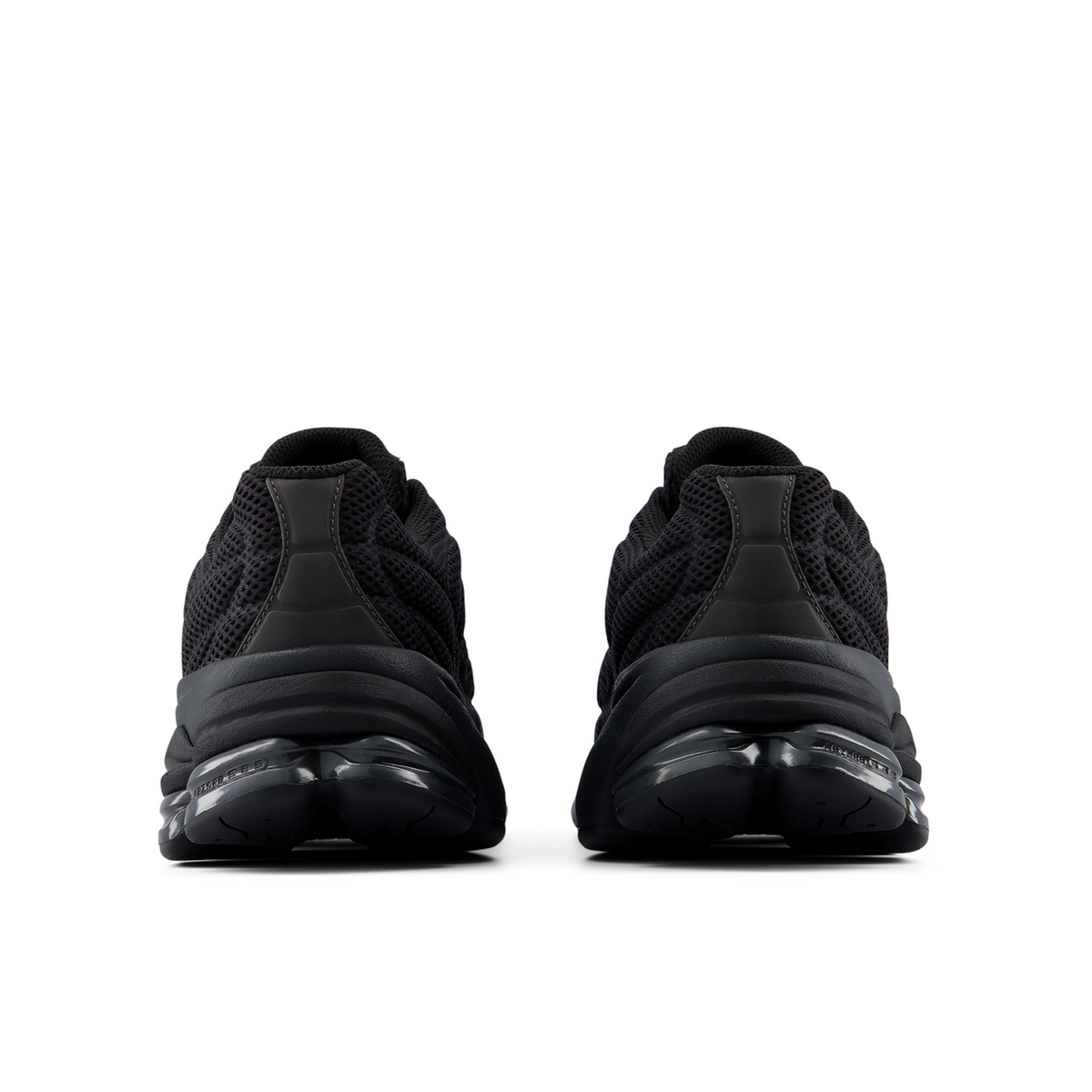 New Balance 5030 Blackout in SCHWARZ