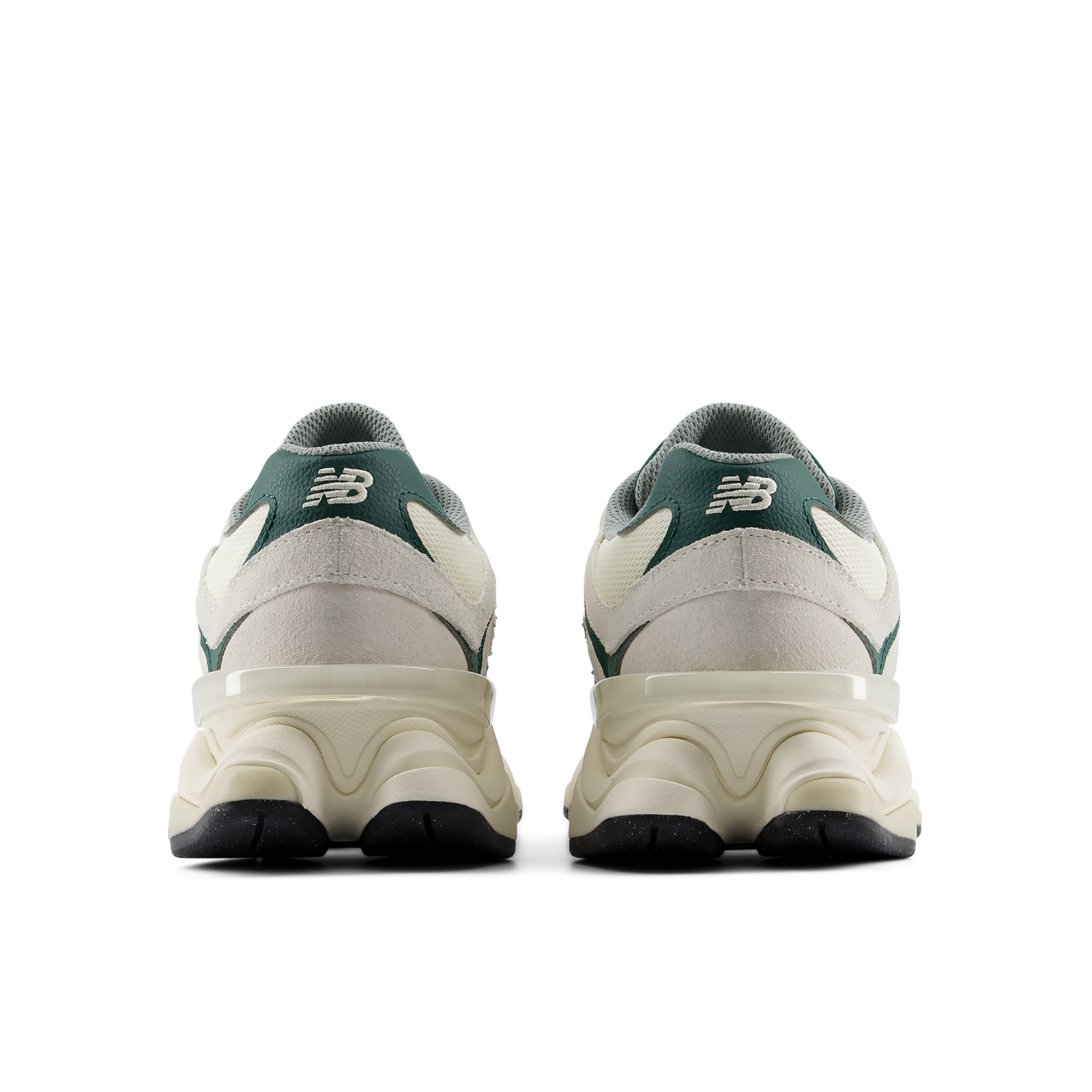 New Balance 9060 All Day in GRÜN