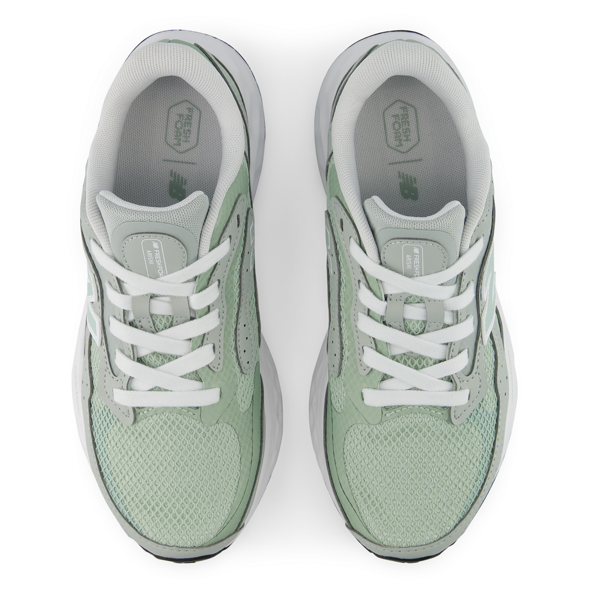 New Balance Arishi Tiralux v4 in GRÜN