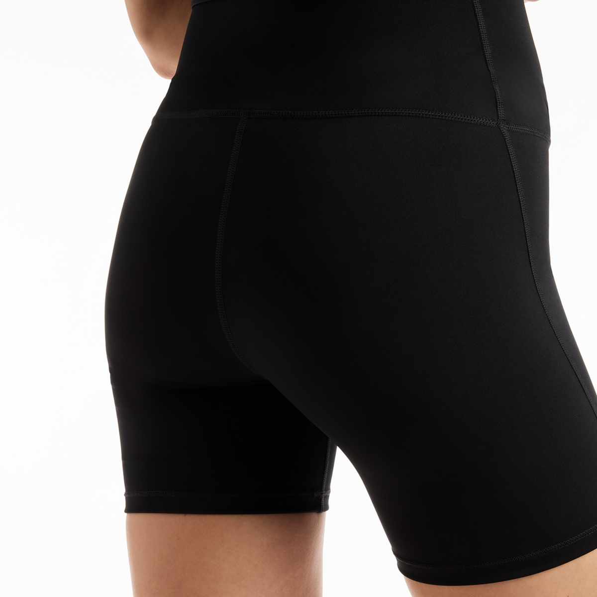 New Balance W Sport Fitted Short 5" in SCHWARZ