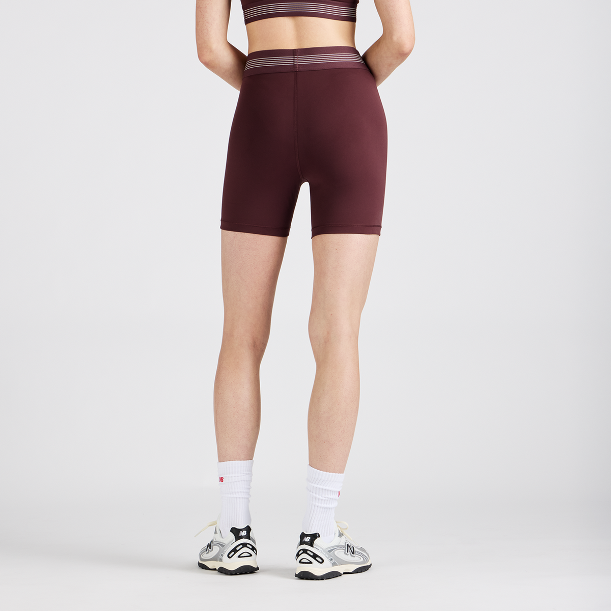 New Balance W AC Fitted Short 5” in ROT