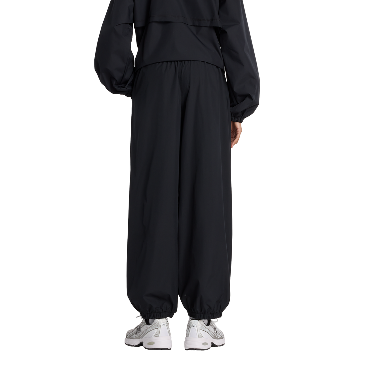 New Balance W Trackside Woven Pant in