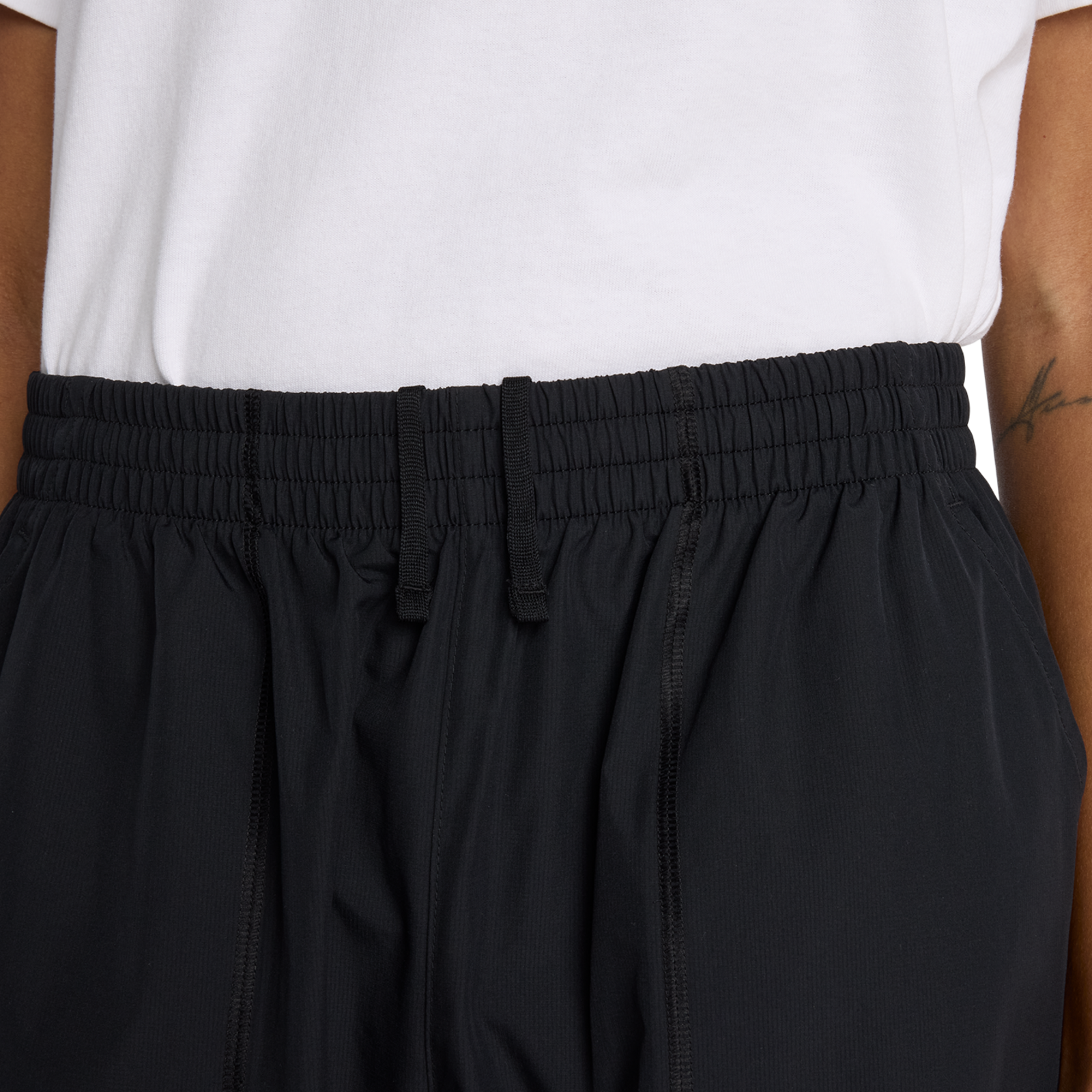 New Balance W Trackside Woven Pant in