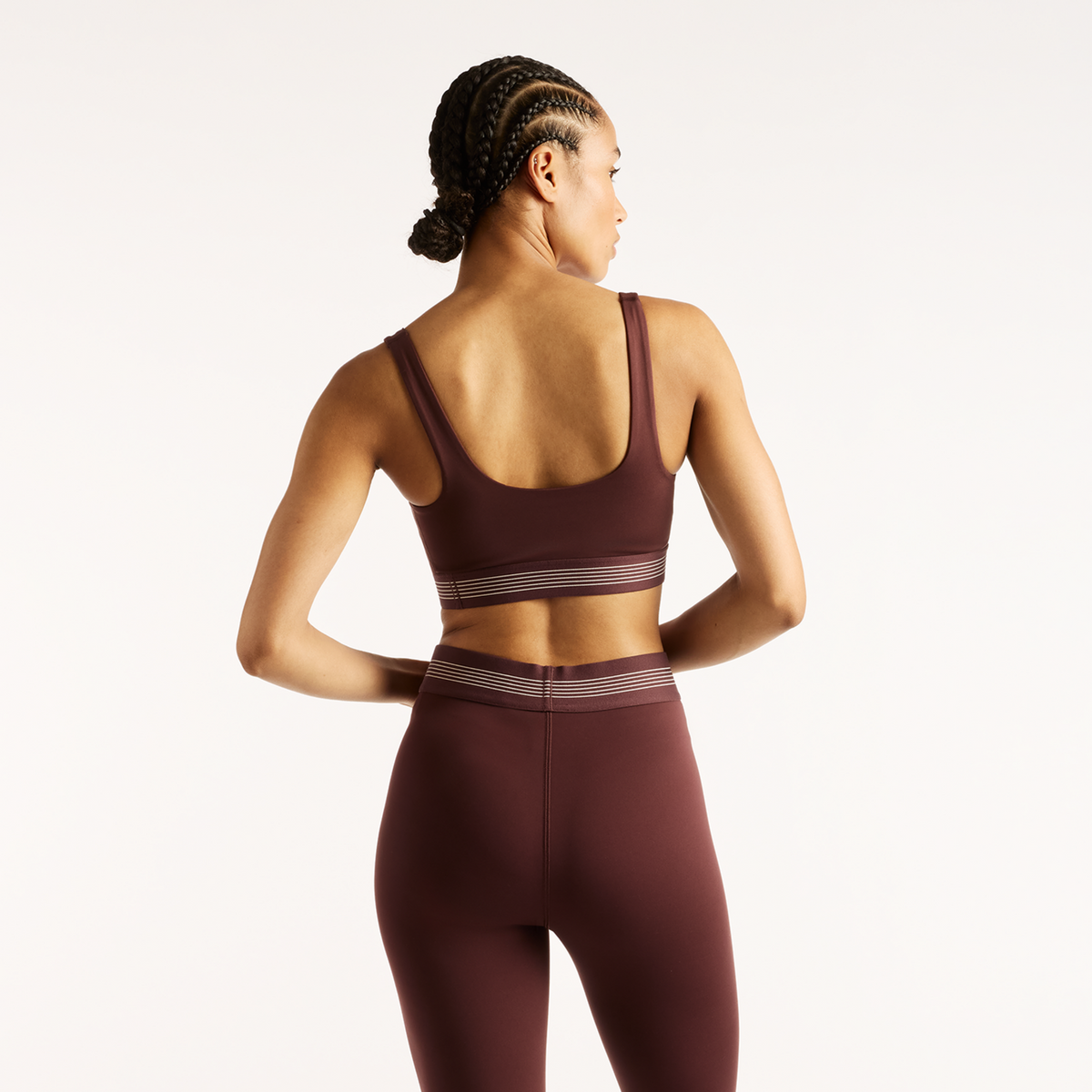 New Balance W AC Train Bra in ROT