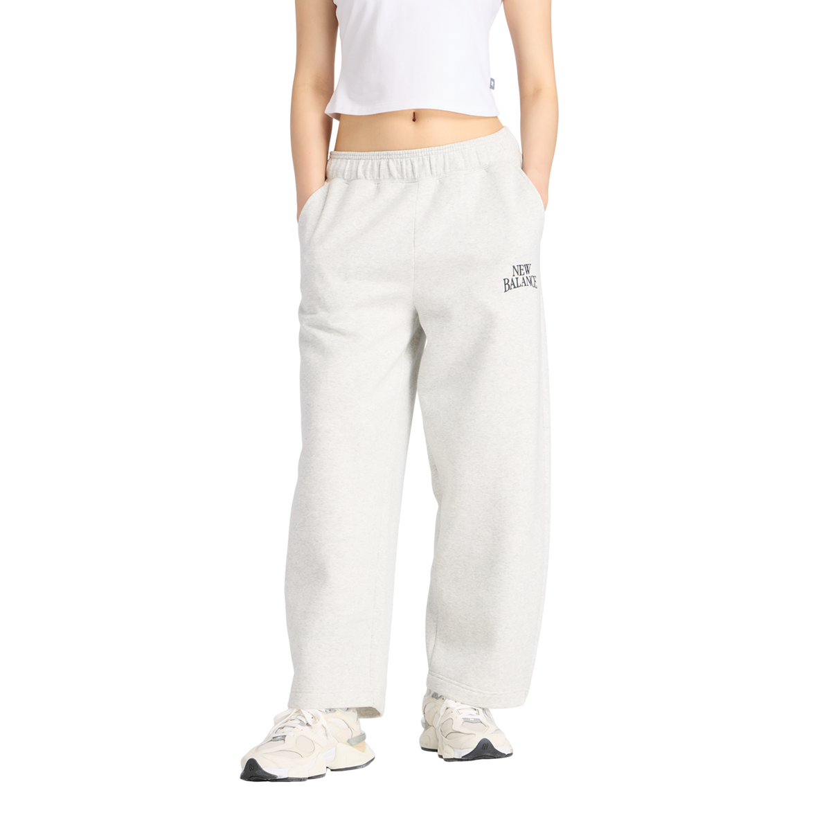 New Balance W Linear Heritage Fleece Barrel Pant in