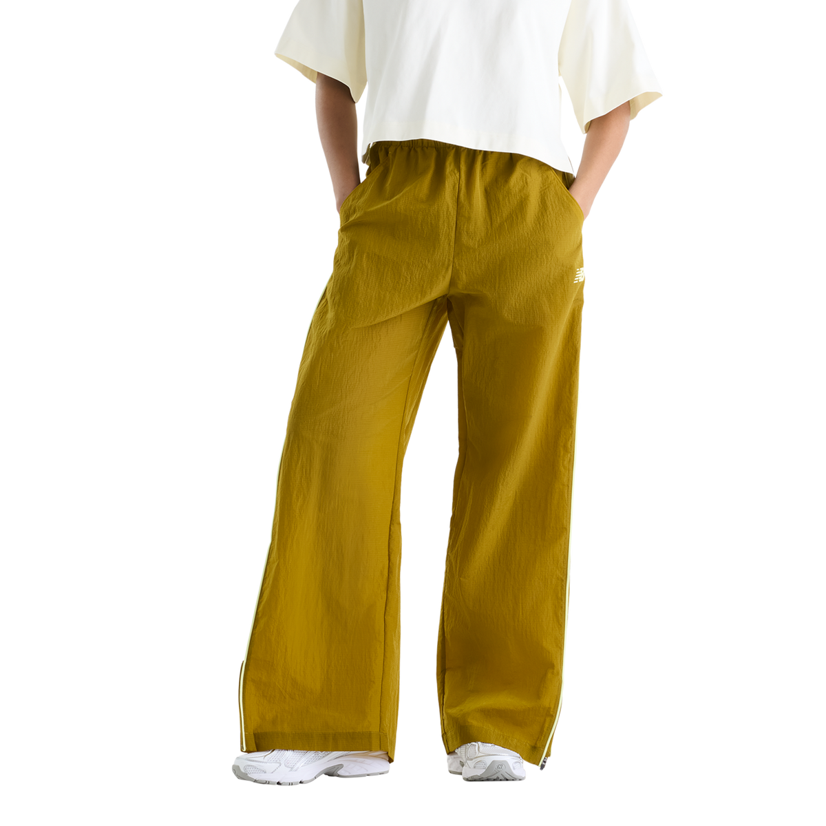 New Balance W Sport Legacy Pant in BRAUN