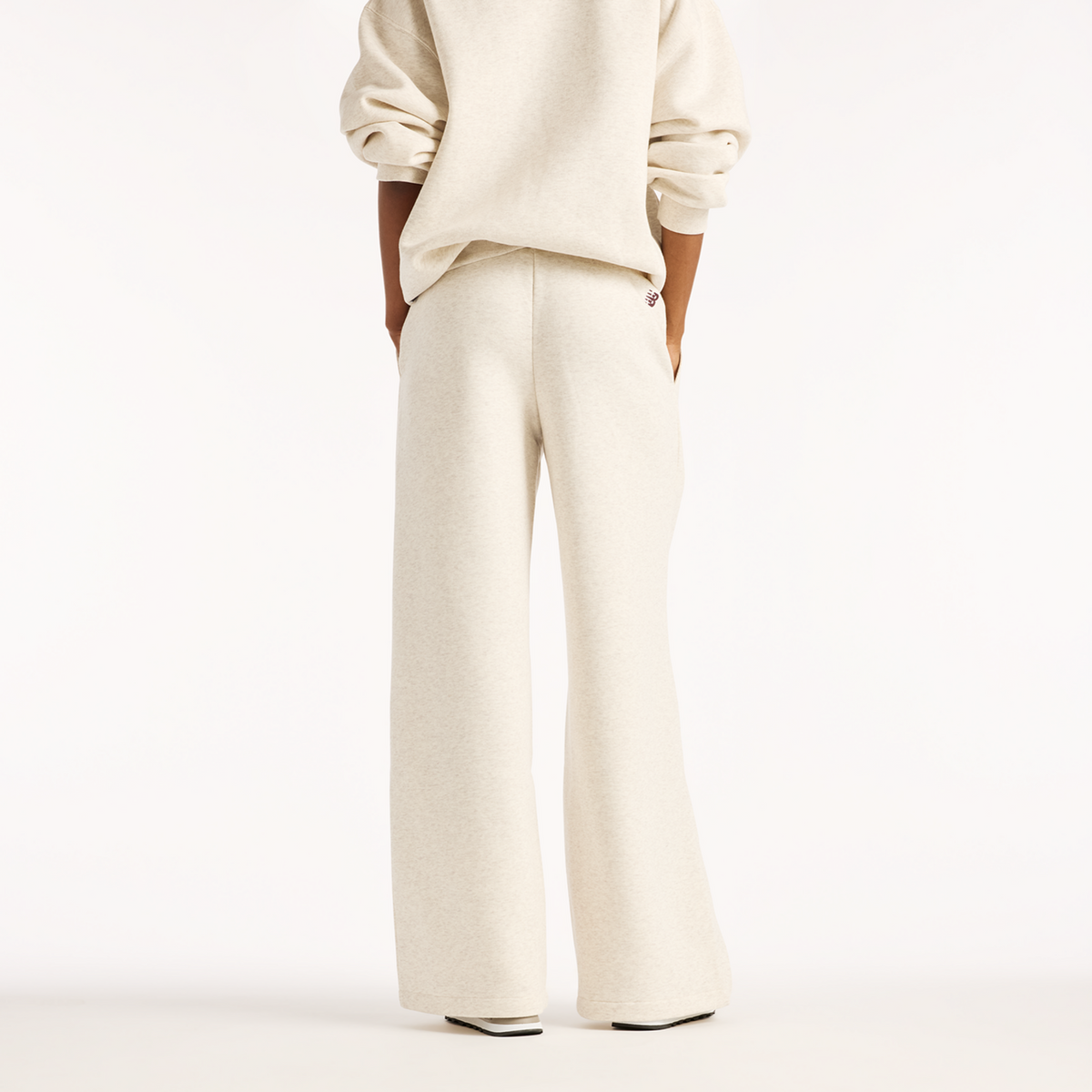 New Balance W Trackside Fleece Pant in