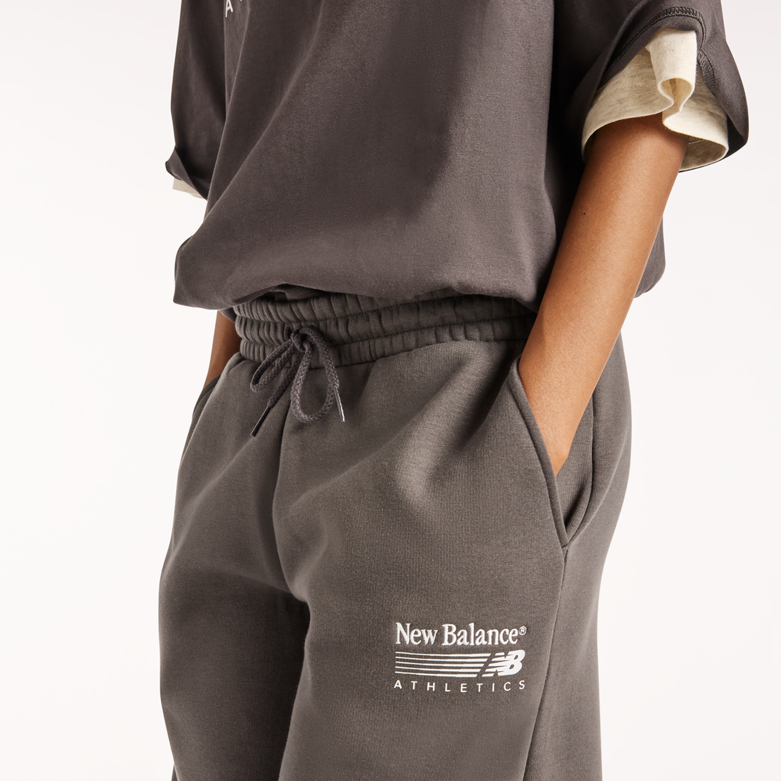 New Balance W Trackside Fleece Pant in