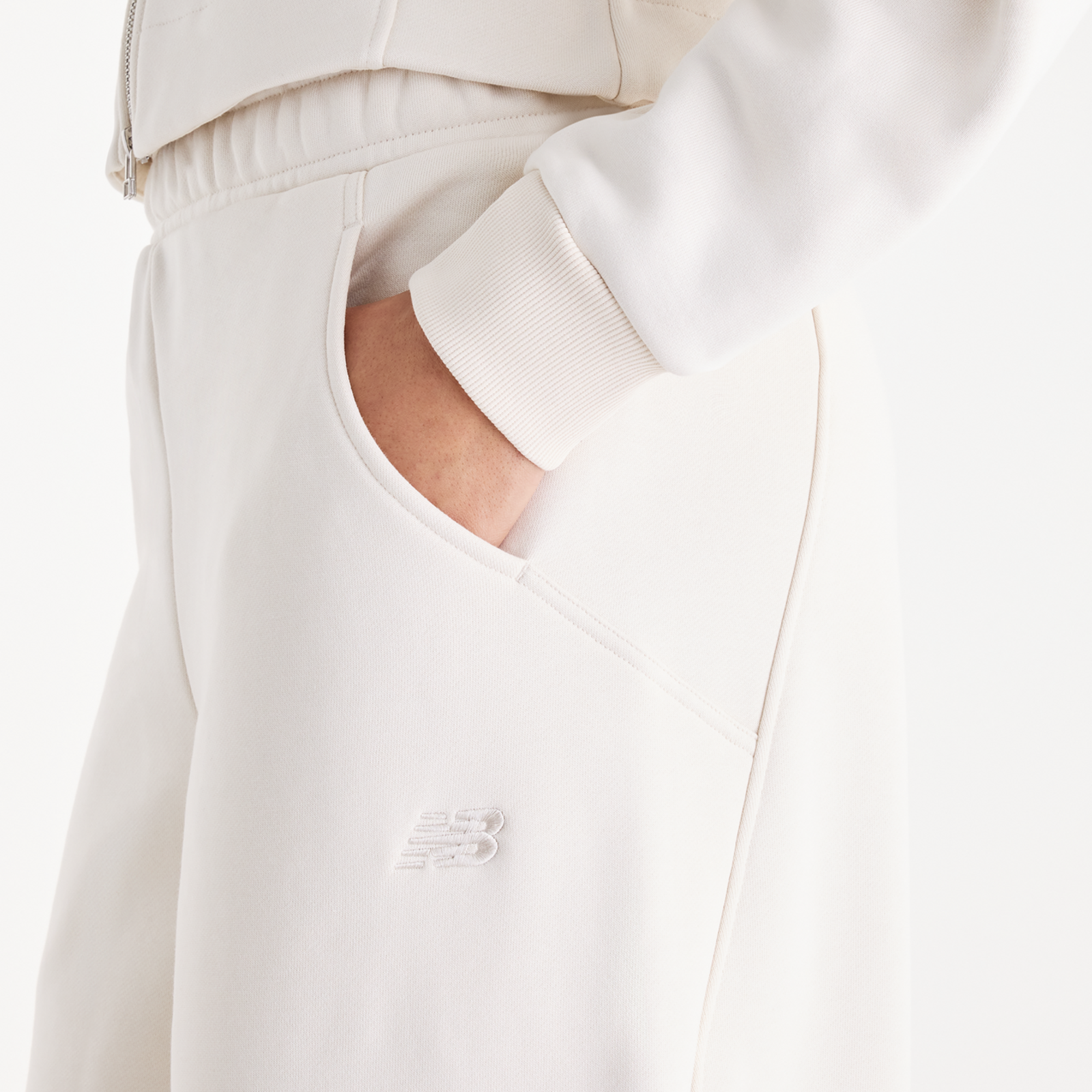 New Balance W Athletics Crafted Fleece Pant in BEIGE