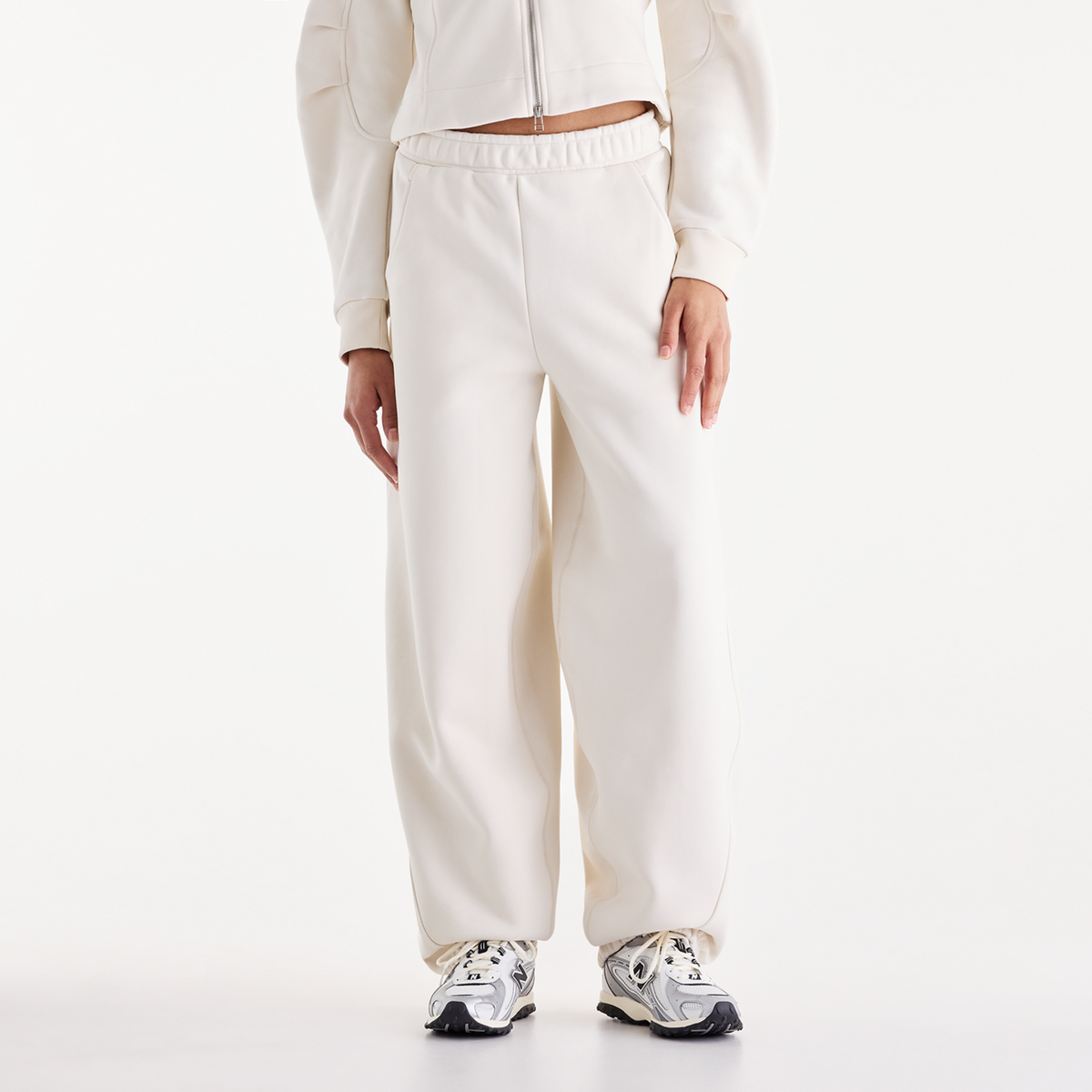 New Balance W Athletics Crafted Fleece Pant in BEIGE