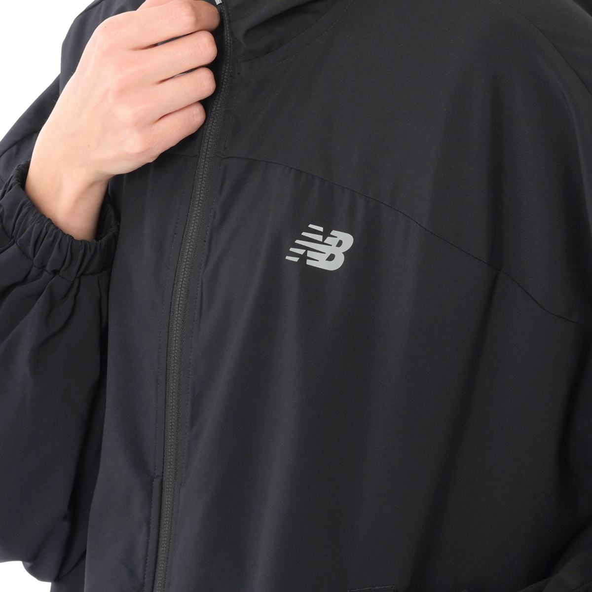 New Balance W Sport Woven Jacket in SCHWARZ