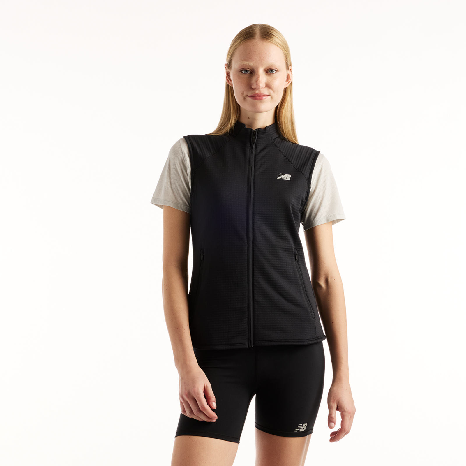 New Balance W RC Essential Heat Grid Vest in SCHWARZ