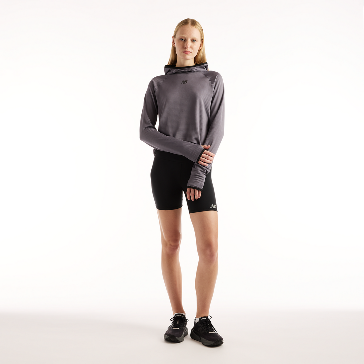 New Balance W RC Essential Heat Grid Hoodie in GRAU