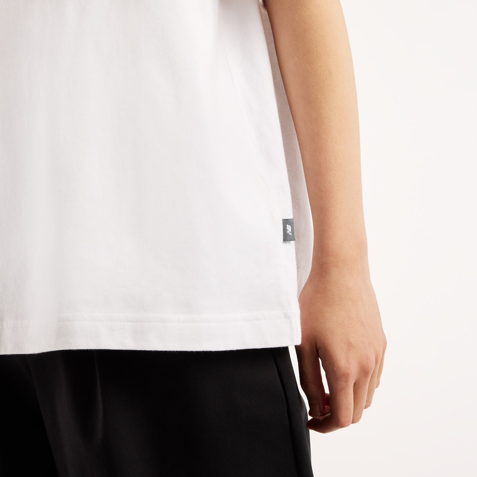 New Balance W Sport Oversized Graphic T-Shirt in