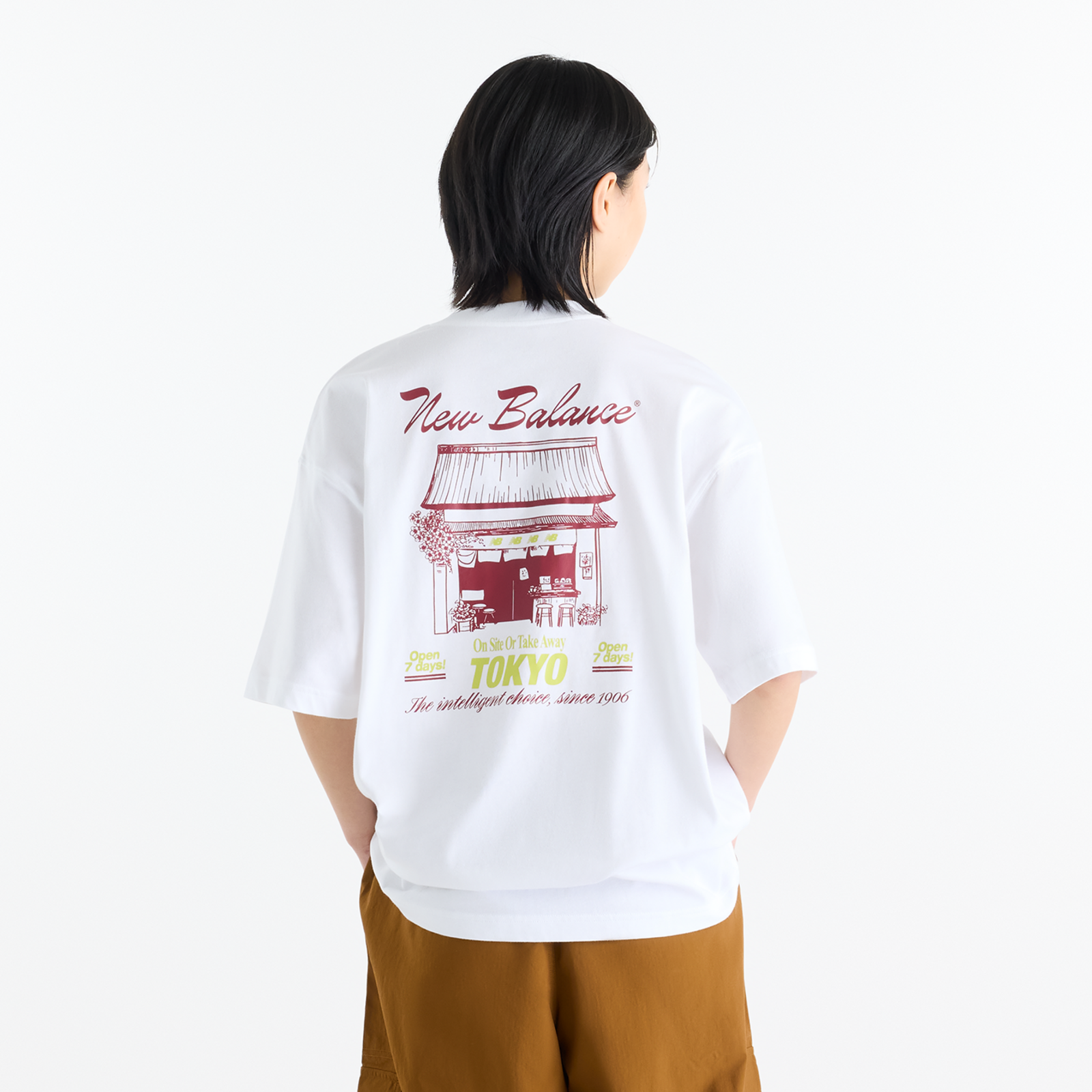 New Balance W Grab a Bite Tokyo Oversized T-Shirt in