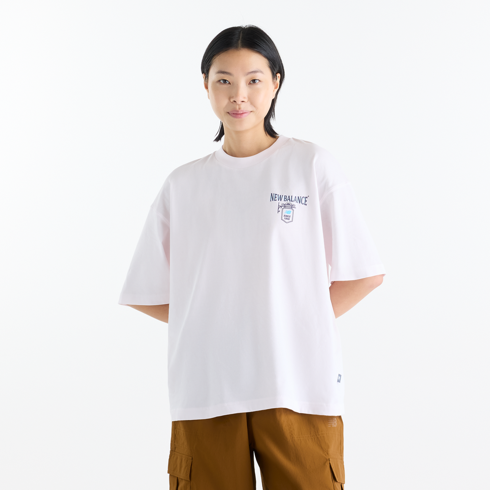 New Balance W Grab a Bite London Oversized T-Shirt in