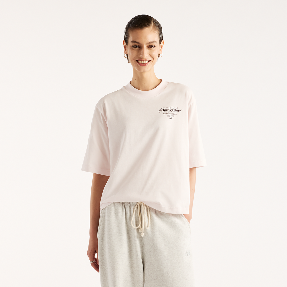 New Balance W Pressed Flowers Relaxed T-Shirt in PINK