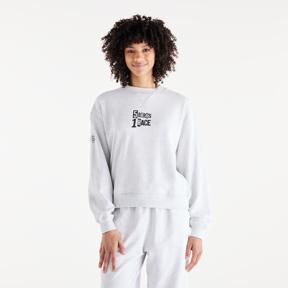 New Balance W NYC Marathon Athletics French Terry Graphic Crew in GRAU