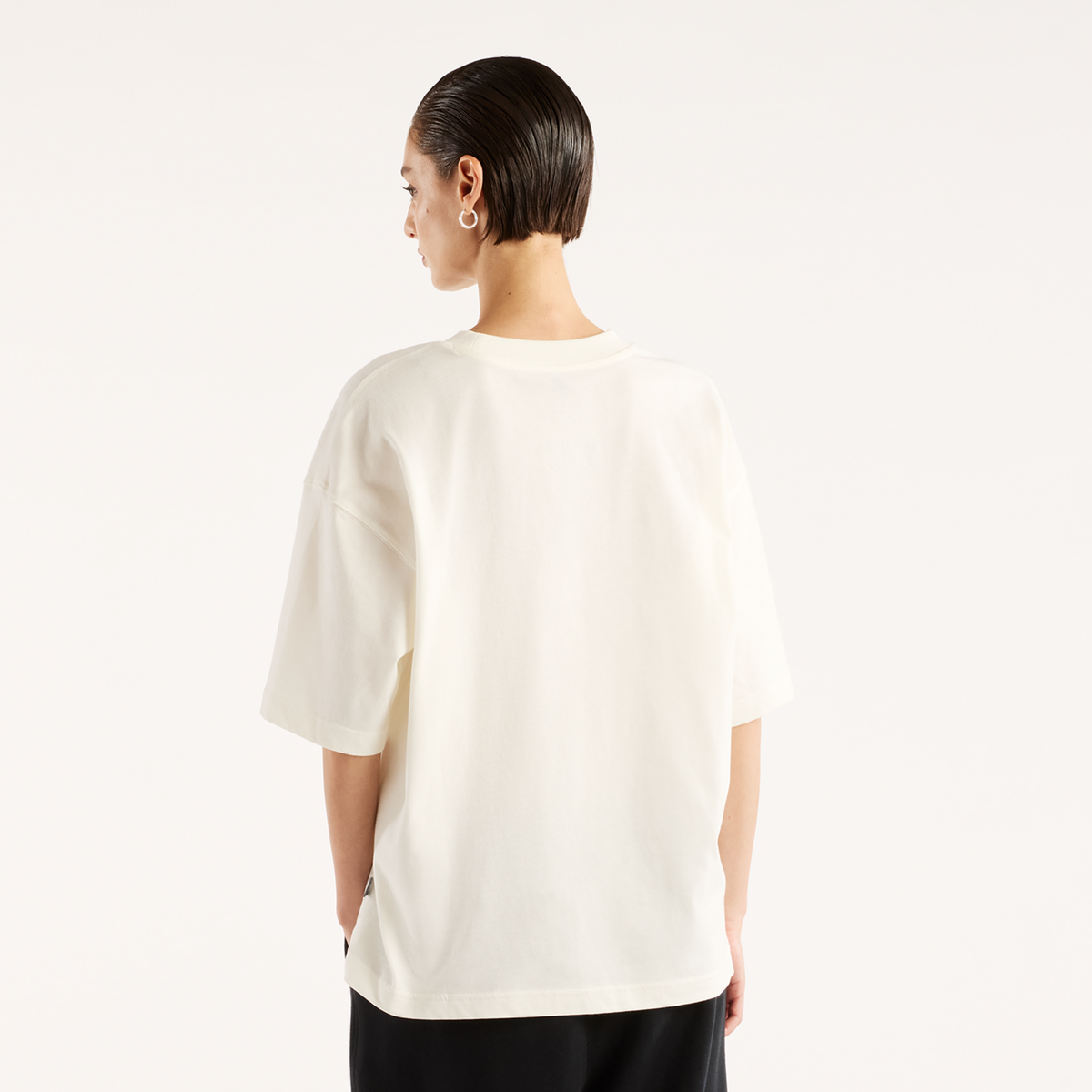 New Balance W Pressed Flowers Script Oversized T-Shirt in WEISS