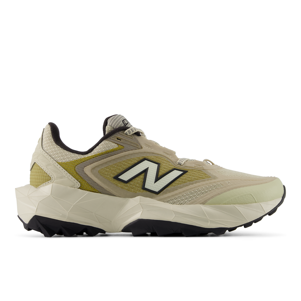 New Balance Tektrel Utility in BEIGE
