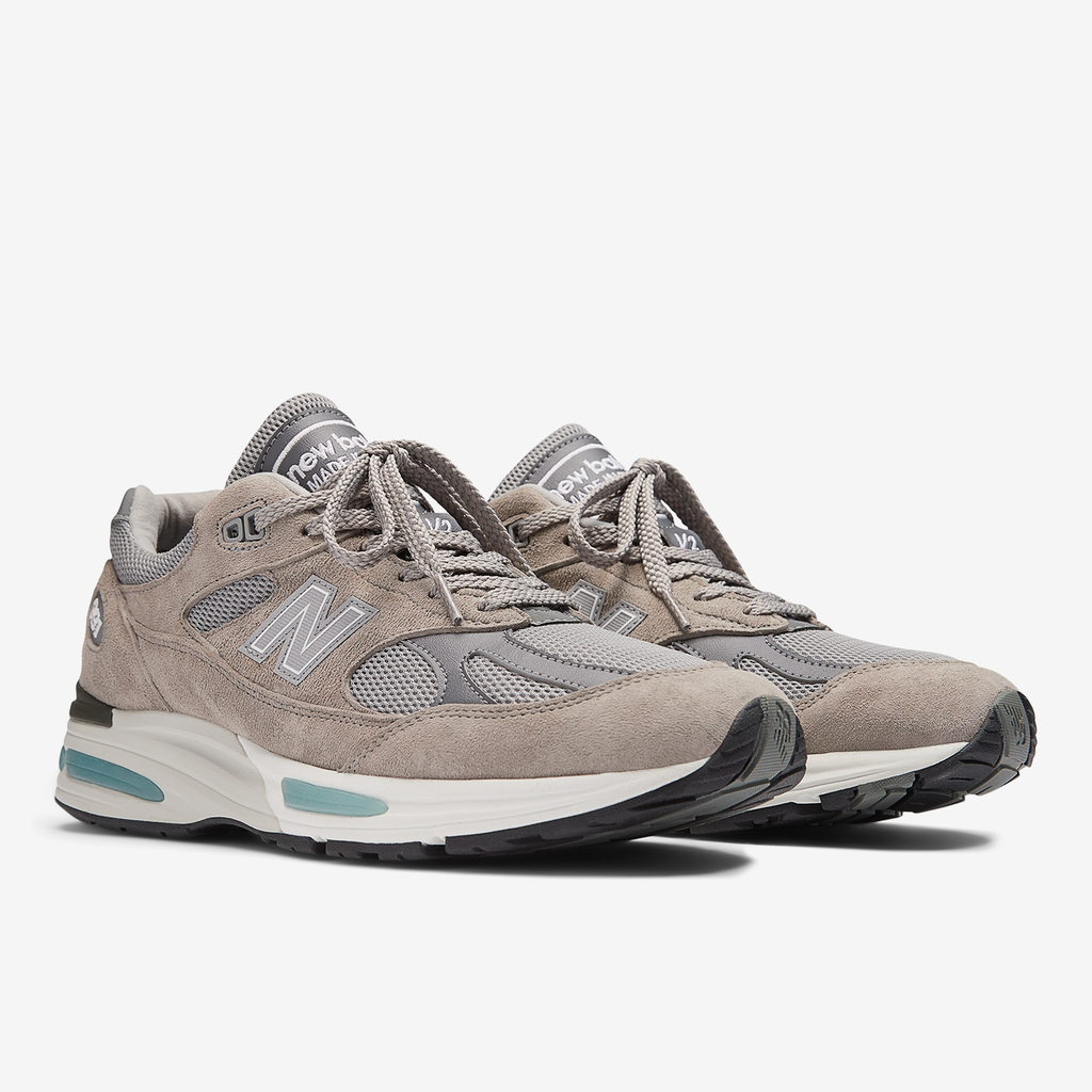 New Balance U 991 v2 MiUK Essentials Freizeitschuhe in BEIGE
