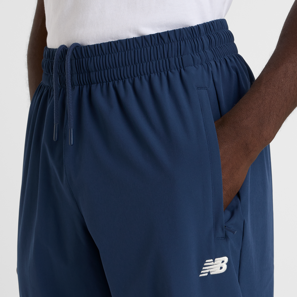 New Balance Woven Track Pant in BLAU