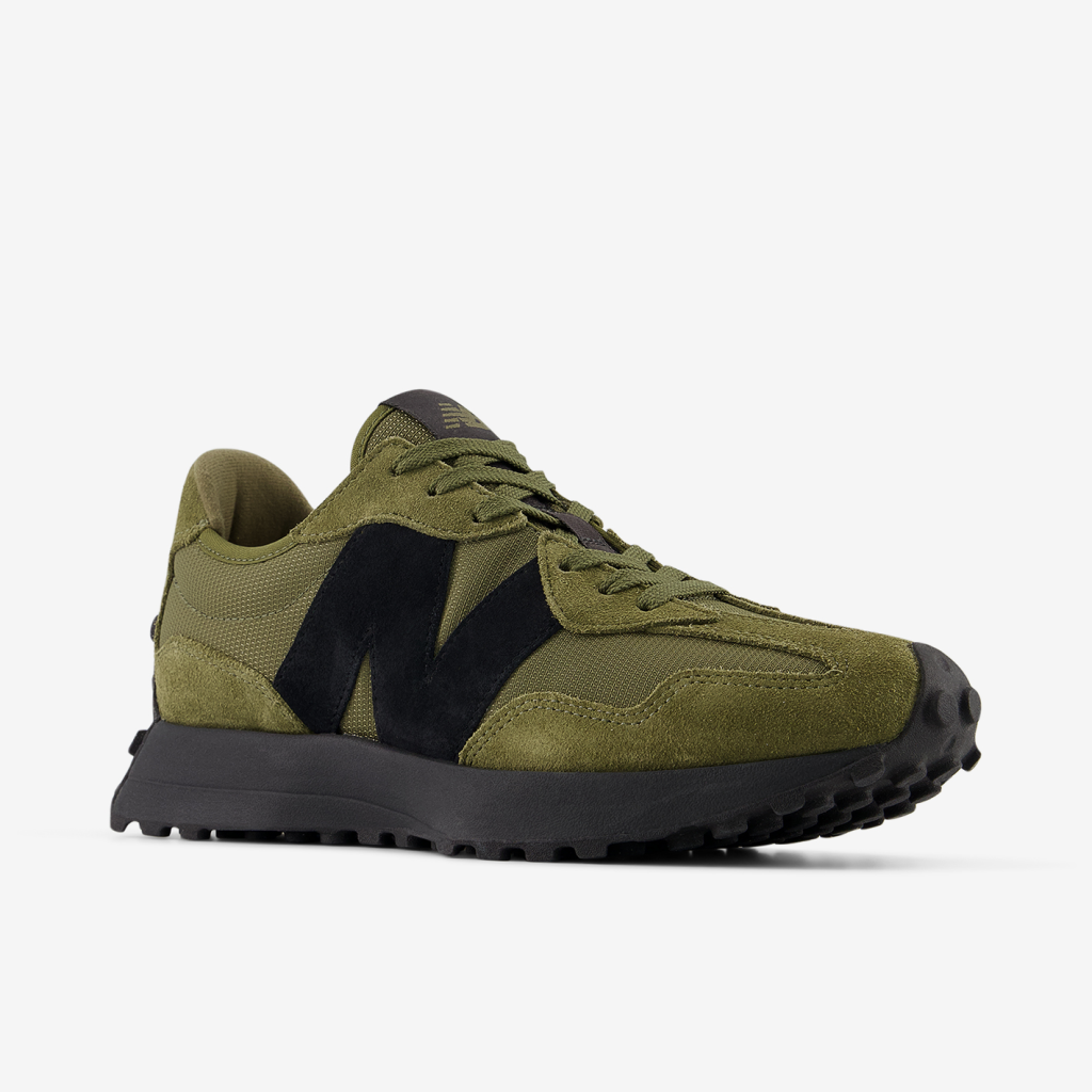 New Balance M 327 Dark Wood Freizeitschuhe in BRAUN